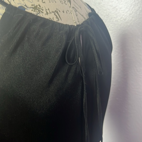 Little Black Dress - Picture 5 of 6